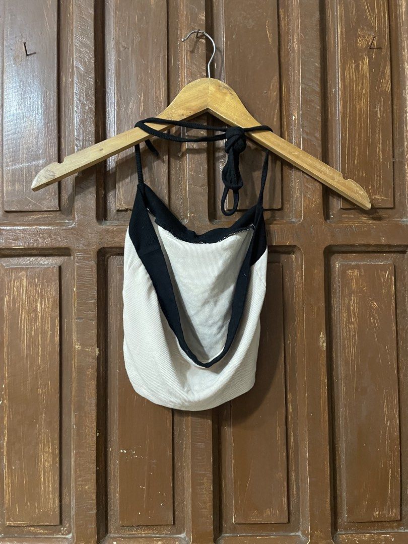 Ribbon Top (Category: Sleeveless) located in Caloocan City. Submitted by loveshanks (Listing ID 1460748014, Image 2). Description: .