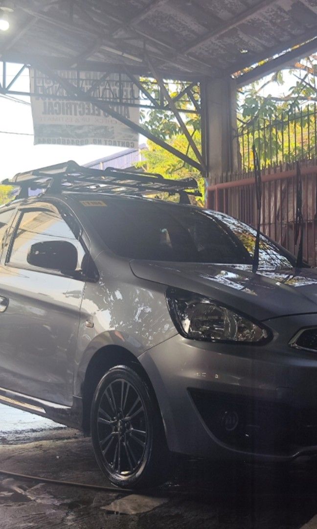 Roofrack with gutterless crossbar (Category: Body Parts and Accessories) located in Marilao. Submitted by jmie_robles (Listing ID 1460720963, Image 2). Description: Still negotiable Issue: May paint stains pero pwede linisin. Minimal rust as sign of use. Less nalang natin. RFS switching to new concept Shipping will be shouldered by buyer.