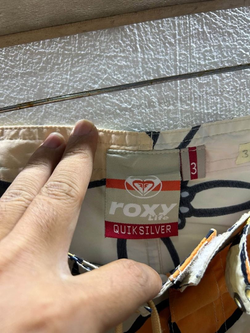 ROXY X QUICKSILVER (Category: Shorts) located in Caloocan City. Submitted by j3ngsanity (Listing ID 1460874967, Image 3). Description: SIZE 33 FOR WOMENS.