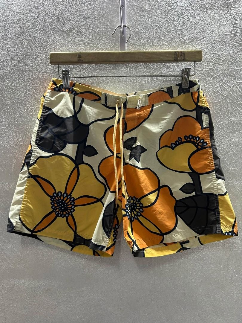 ROXY X QUICKSILVER (Category: Shorts) located in Caloocan City. Submitted by j3ngsanity (Listing ID 1460874967, Image 1). Description: SIZE 33 FOR WOMENS.