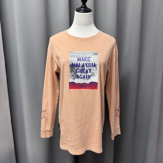 (Category: ) located in . Submitted by shopaholicwardrobe_ (Listing ID 1460770568, Image 1). Description: .