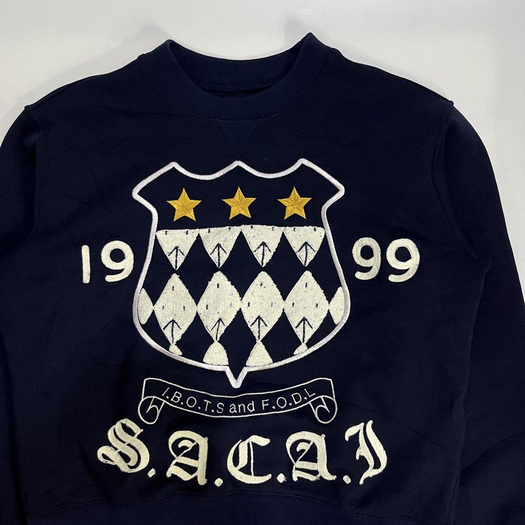 SACAI CREWNECK SWEATSHIRT (Category: Luxury Apparel) located in Bacolod City. Submitted by the.finest (Listing ID 1460904196, Image 2). Description: Sacai Crewneck Sweatshirt - Embroidered Design Tag Size: 0 Width: 20-21 Length: 22 Condition: 9.5/10 5,000+shipping fee.