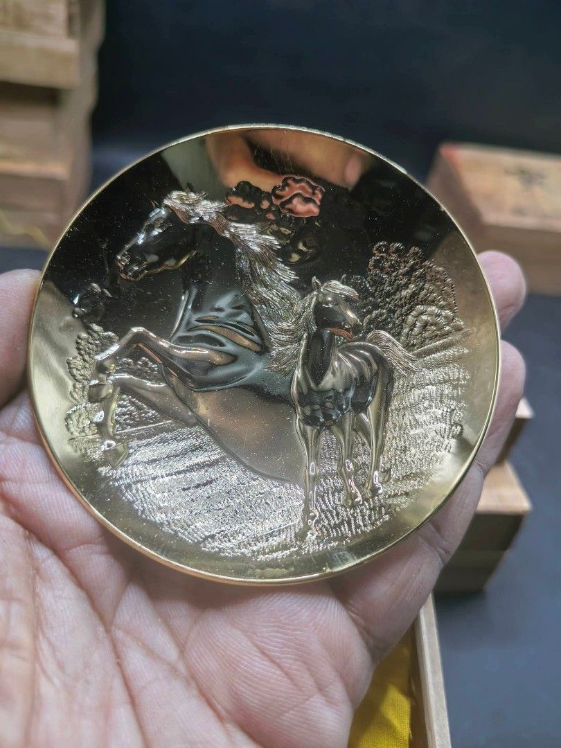 Sake Cup - Horse Zodiac 24K GP (Category: Other Home Decor) located in Cebu City. Submitted by dudes_villanueva (Listing ID 1460717337, Image 2). Description: Sake Cup - Horse Zodiac Markings: 24K GP 📌 Brand New with Wood Box 📌 In excellent condition. Diameter: 2.9 inch 2 Pcs. Available.