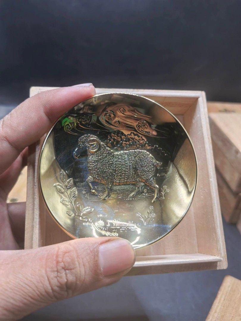 Sake Cup - Ram Zodiac 24K GP (Category: Other Home Decor) located in Cebu City. Submitted by dudes_villanueva (Listing ID 1460717732, Image 1). Description: Sake Cup - Ram Zodiac Markings: 24K GP 📌 Brand New with Wood Box 📌 In excellent condition. Diameter: 2.9 inch.