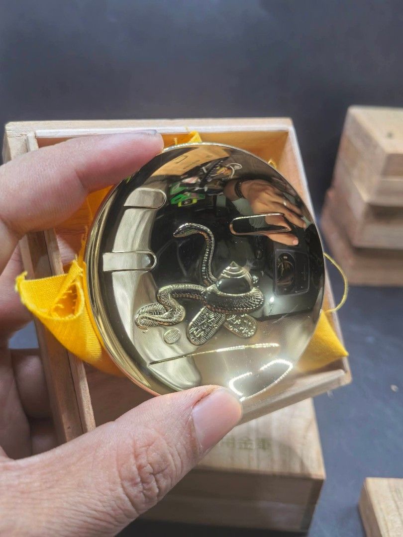 Sake Cup - Snake Zodiac 24K GP (Category: Other Home Decor) located in Cebu City. Submitted by dudes_villanueva (Listing ID 1460717483, Image 3). Description: Sake Cup - Snake Zodiac Markings: 24K GP 📌 Brand New with Wood Box 📌 In excellent condition. Diameter: 2.9 inch 2 Pcs. Available.
