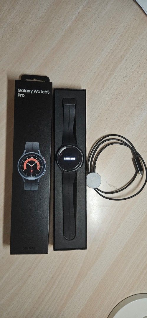 Samsung Galaxy Watch 5 Pro (Category: Wearables & Smart Watches) located in Antipolo. Submitted by g25246 (Listing ID 1460751741, Image 2). Description: Up for grabs is a slightly used Samsung Galaxy Watch 5 Pro (45mm Titanium) in excellent condition. Complete set with original box and original charging cable! ​Package Inclusions: ​Samsung Galaxy Watch 5 Pro (45mm Titanium) ​Original Samsung Galaxy Watch Charging Cable ​Original Box & Documentati