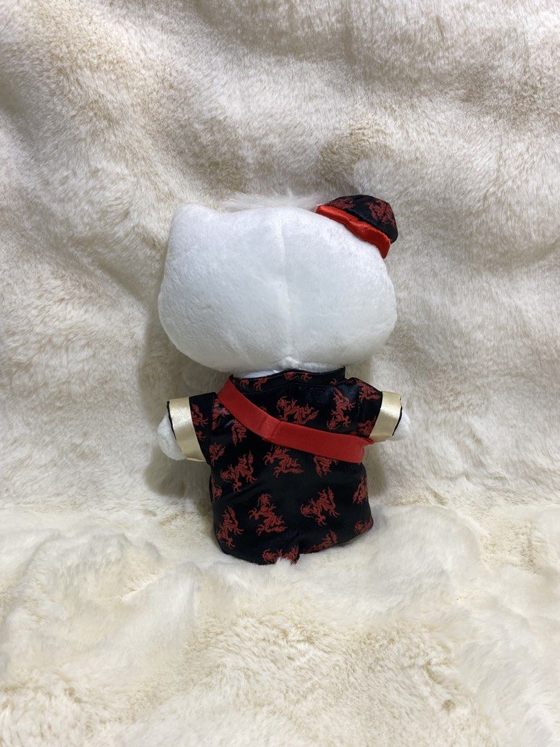Sanrio Hello Kitty Dear Daniel Chinese Wedding Plush (Category: Plushies & Soft Toys) located in Kalibo. Submitted by ollie_stuffshop (Listing ID 1460912917, Image 2). Description: 22cm x 14cm Before you send your inquiries: ❗️Last Price is already posted ❗️Manage your expectations, WYSIWYG ❗️May need washing ❗️Dropoff is every Wednesday & Sunday - Vintage 1999 Dear Daniel plush toy - Dressed in traditional Chinese wedding outfit - Made in China 