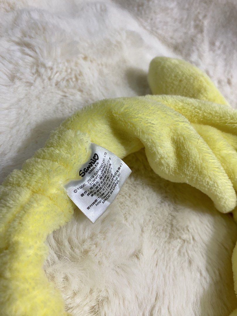 Sanrio Pompompurin Plush Headband (Category: Hair Accessories) located in Kalibo. Submitted by ollie_stuffshop (Listing ID 1460912763, Image 3). Description: Before you send your inquiries: ❗️Last Price is already posted ❗️Manage your expectations, WYSIWYG ❗️May need washing ❗️Dropoff is every Wednesday & Sunday - Adorable Pompompurin design - Made from soft yellow plush material - Ideal for keeping hair off your face during skincare or makeup ro