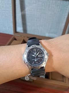(Category: ) located in . Submitted by lucio26 (Listing ID 1460910341, Image 1). Description: .