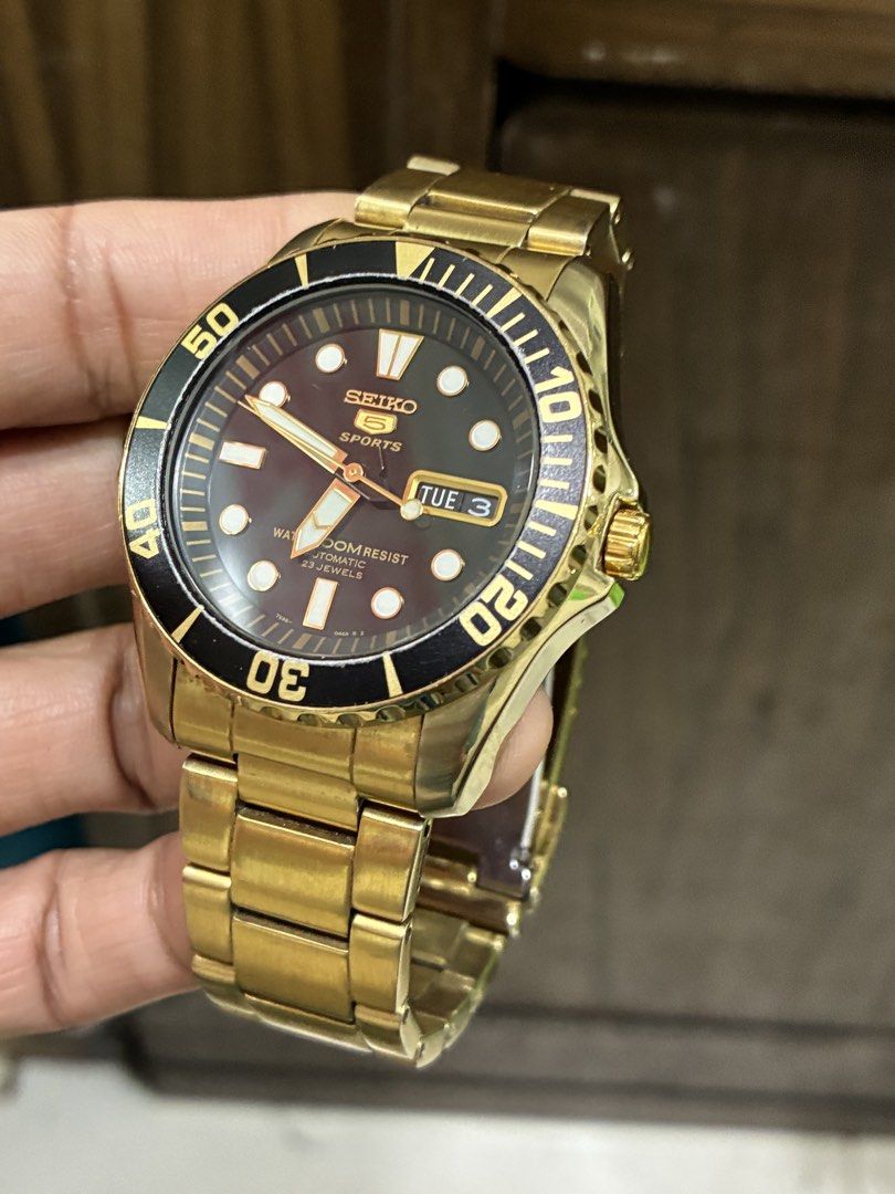 Seiko Automatic Mens Watch (Category: Men's Watches) located in Manila. Submitted by tictac921 (Listing ID 1460788975, Image 3). Description: .