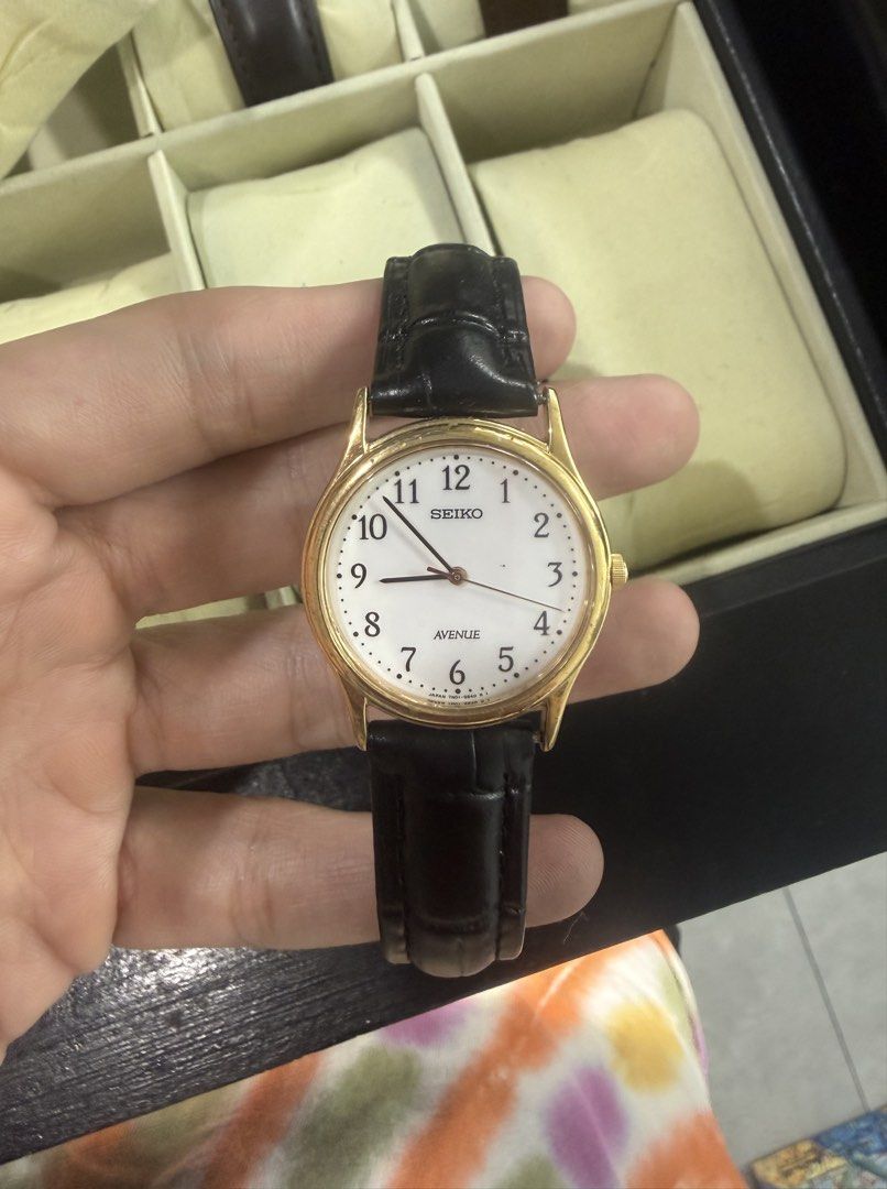 Seiko Avenue (Category: Men's Watches) located in Manila. Submitted by vtg.nat (Listing ID 1460716228, Image 1). Description: message for details.