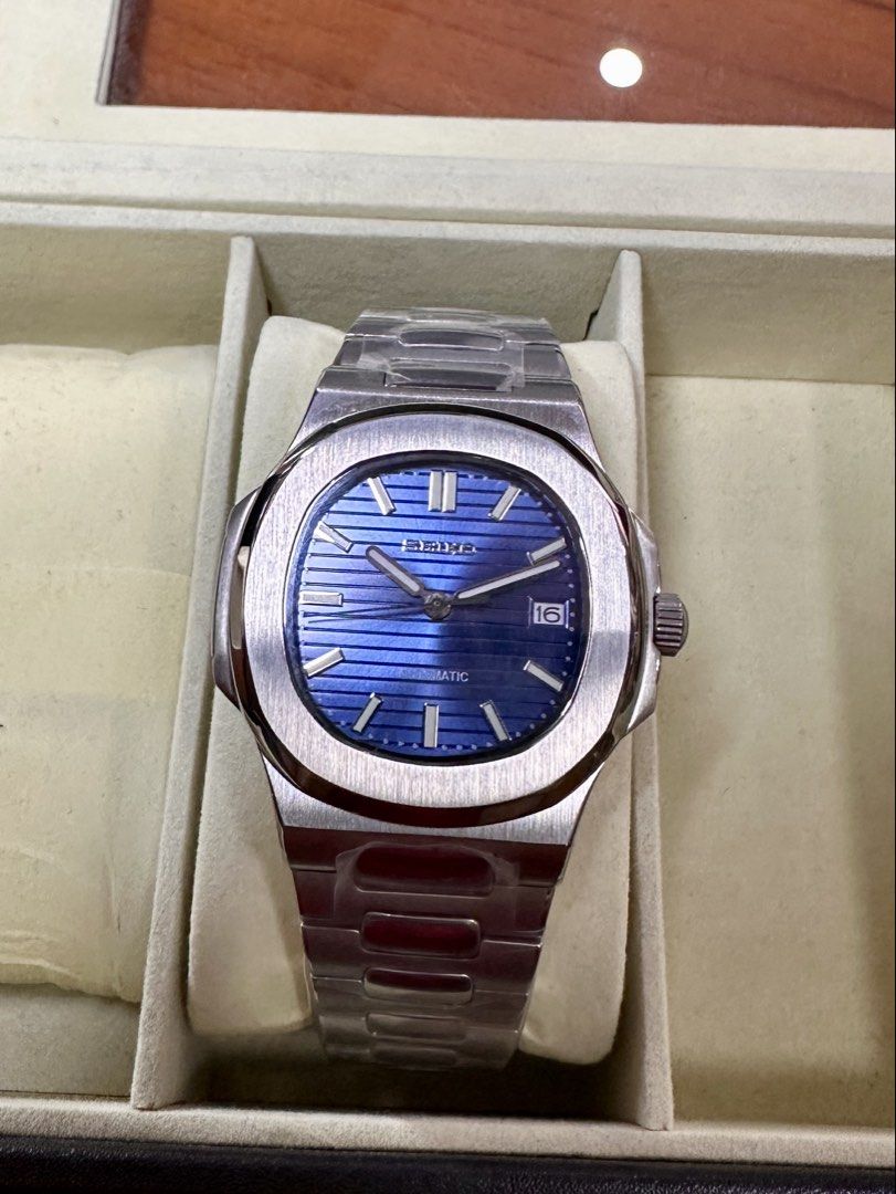 Seiko Nautilus Blue Dial — 41mm (Category: Men's Watches) located in Binan City. Submitted by carlories26 (Listing ID 1460802957, Image 3). Description: Seiko Nautilus Blue Dial — 41mm ⌚ Specifications: • Case: 41mm, 316L Stainless Steel • Case Thickness: 12mm • Case Back: Exhibition Style with Sapphire Crystal • Movement: Seiko NH35 Automatic • Crystal: Sapphire Crystal 💰 Payment: GCash / Cash 📦 Delivery: Lalamove / J&T / LBC 🤝 Meetup: Sta. R