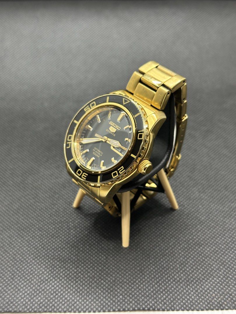 Seiko SNZH60 Black Gold (Category: Men's Watches) located in Manila. Submitted by iispaolo (Listing ID 1460770235, Image 2). Description: FOR SALE ONLY 6,800 PHP Negotiable Seiko 5 Sports SNZH60 - Black Gold - No Aftermarket Parts, All Original - 9.5/10 Condition - 10/10 Function - With Seiko Box, Hangtag, Manual and Booklet - 7S36 Automatic Movement - 42MM Case Size - 14MM Case Thickness Location: Pasig / Mandaluyong Area Open for shipping via l