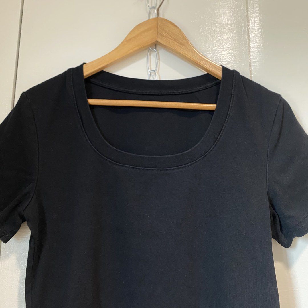 Semi crop Black shirts (Category: Shirts) located in Cavite. Submitted by branchee_chic (Listing ID 1460845192, Image 2). Description: Large 🌸A LITTLE NOTE FROM BRANCHEE CHIC🌸 All items are preloved / secondhand and freshly washed, so please manage your expectations. Minor signs of wear or minimal washable stains may be present. Colors may slightly vary from photos due to lighting and screen settings. Please check all photos carefully before pu
