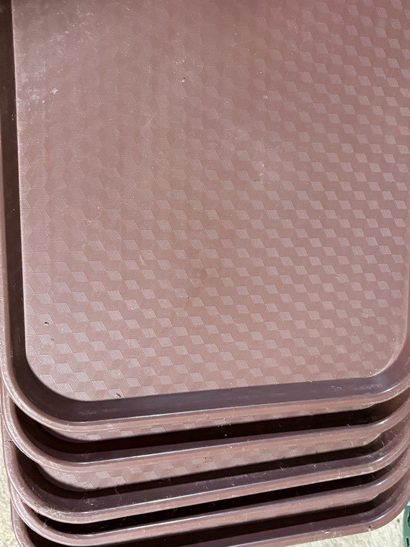 Serving Tray (Category: Other Kitchenware & Tableware) located in Marikina City. Submitted by thrifty_trinkets_by_anais (Listing ID 1460881098, Image 1). Description: 🌸 Selling own preloved/brand new items for less - EVERYTHING is negotiable as long as REASONABLE in price 🤗 🙏🏻 Please also check my account for more marked down items 🫶 📍Marikina near S&R/Uniqlo 💳 Maribank/Maya/Gcash 🏍️ Grab/Lalamove/J&T (by schedule) 🗓️ Offers/Reservations