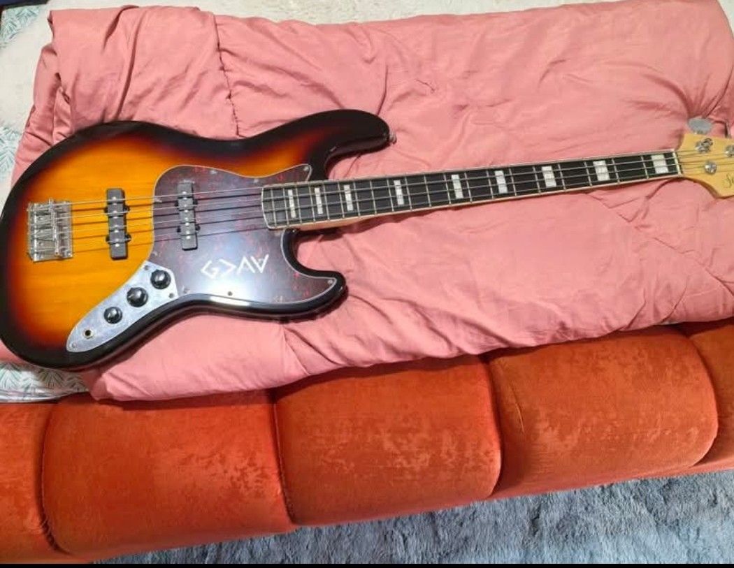 Severo Jazz Bass Modern Classic (Category: Musical Instruments) located in Marikina City. Submitted by elbrycollection (Listing ID 1460766603, Image 1). Description: Please READ first before sending me messages Selling for 9500 No issues, low action, great tone, already set up Comes with replacement gig bag Generic guitar cable Location Marikina City Payment first basis Shipping will be arranged by buyer Thank you for looking 😊.