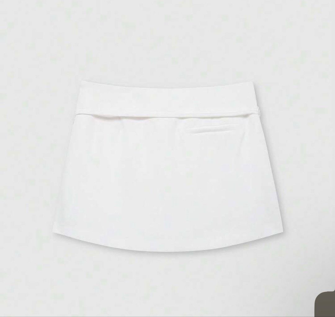 Shein Waist Belt White Skort (Category: Other Bottoms) located in Marikina City. Submitted by livelovelana (Listing ID 1460730874, Image 2). Description: Used once Size: Large v high qualityy.
