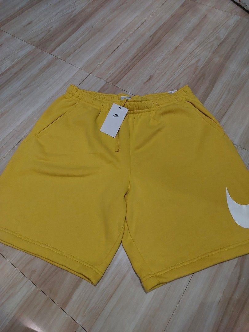 Short (Category: Shorts) located in Manila. Submitted by kristinera72772 (Listing ID 1460896856, Image 2). Description: .