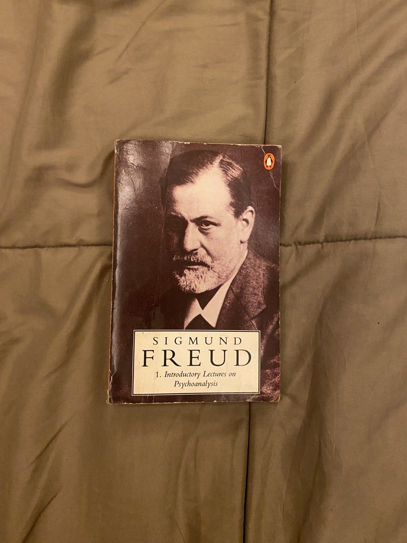 Sigmund Freud 1. Introductory Lectures on Psychoanalysis Penguin Book (Category: Storybooks) located in Caloocan City. Submitted by lienzonius (Listing ID 1460736756, Image 1). Description: - Introductory Lectures on Psychoanalysis by Sigmund Freud - Volume 1 of the Penguin Freud Library - Lectures delivered during World War I - Explores Freud's theories and observations - A review of psychoanalysis after Adler and Jung's secession - Ideal for th
