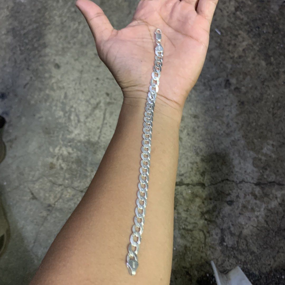 Silver 925 Mens Bracelet (Category: Jewelry) located in Antipolo. Submitted by redwatchmnl (Listing ID 1460879677, Image 2). Description: Silver 925 10.2 grams 8.5” wrist size 7mm Antipolo City location.