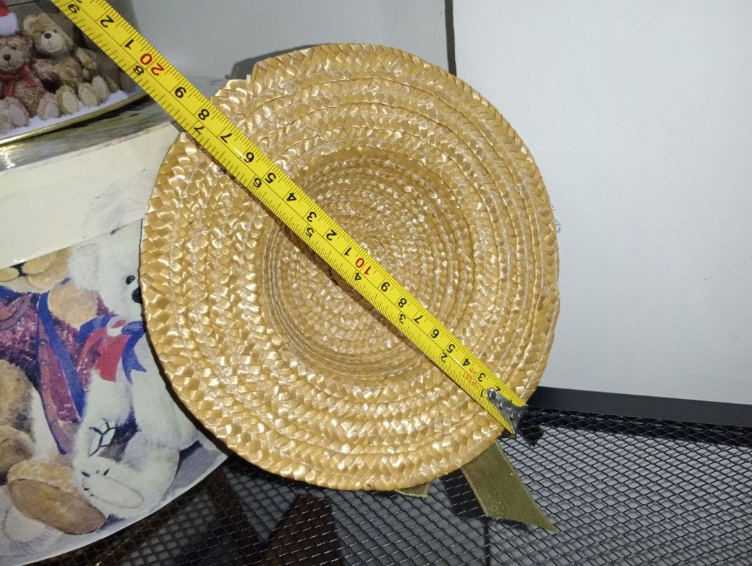 SMALL STRAW HAT (FOR RAG DOLLS/BEAR) (Category: Hats & Beanies) located in Kawit. Submitted by gieclutter (Listing ID 1460801807, Image 2). Description: Flakers and joy reservers are 𝗻𝗼𝘁 𝗮𝗹𝗹𝗼𝘄𝗲𝗱 ⚠️ ✓𝗔𝗦 𝗜𝗦 ・Actual photos, sized precisely ・Verify the item's dimensions first ・ Expect minor flaws (dents, scratches, water stains, rusts, and paint chips) as items are sourced directly from the supplieras items are sourced directly from the