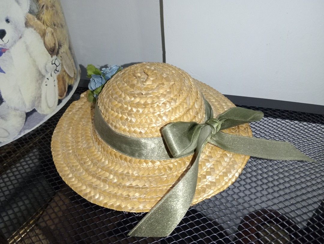 SMALL STRAW HAT (FOR RAG DOLLS/BEAR) (Category: Hats & Beanies) located in Kawit. Submitted by gieclutter (Listing ID 1460801807, Image 3). Description: Flakers and joy reservers are 𝗻𝗼𝘁 𝗮𝗹𝗹𝗼𝘄𝗲𝗱 ⚠️ ✓𝗔𝗦 𝗜𝗦 ・Actual photos, sized precisely ・Verify the item's dimensions first ・ Expect minor flaws (dents, scratches, water stains, rusts, and paint chips) as items are sourced directly from the supplieras items are sourced directly from the