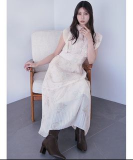 由 floraaa__ (刊登 ID 1460776920，圖片 1) 提交，位於 的 (類別：)，說明：。
