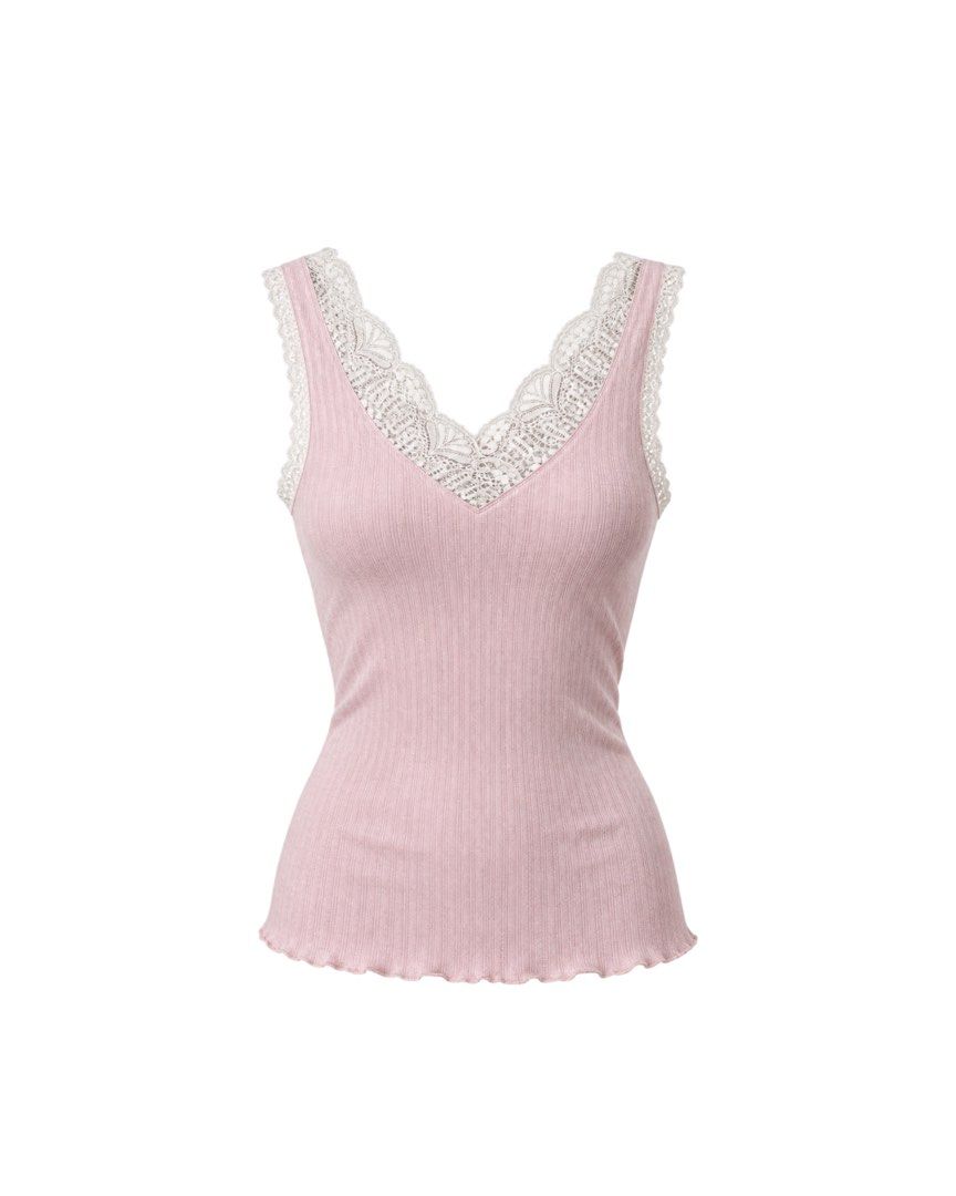 Soft Blush Lace Cami (Category: Sleeveless) located in San Jose. Submitted by paudrobe (Listing ID 1460759883, Image 1). Description: .