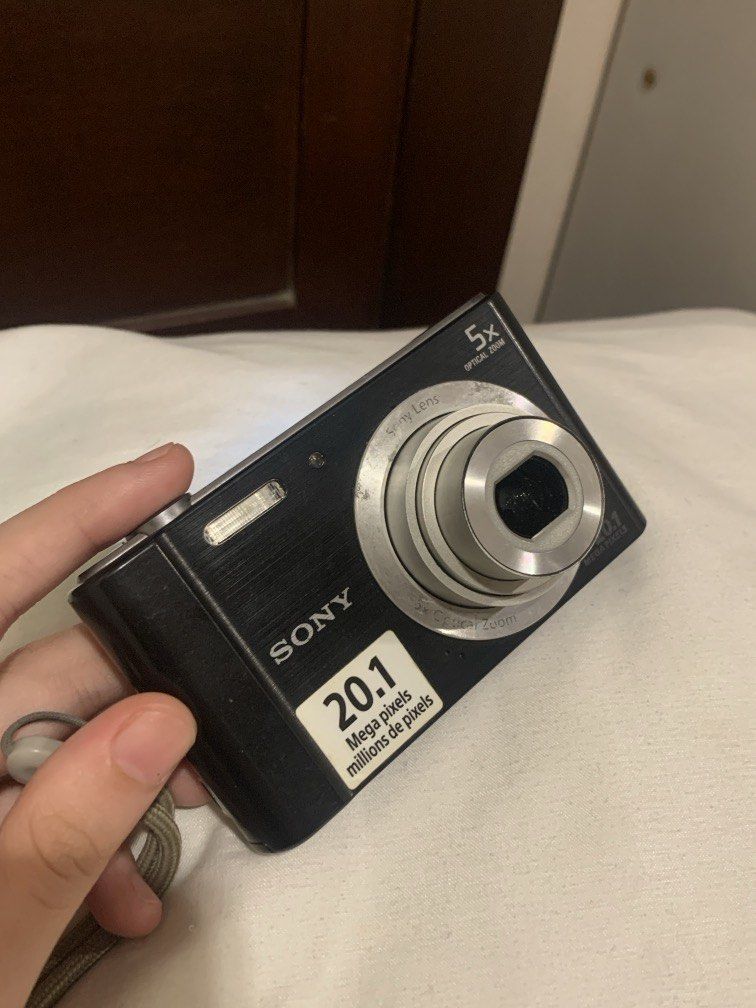 Sony Cyber-shot DSC-W800 (Category: Other Gadgets) located in Manila. Submitted by purefish_13f131 (Listing ID 1460842689, Image 2). Description: 📸 Sony Cybershot DSC-W800 🏷️ = ₱5,500 📝SPECS: •20.1MP CCD Sensor •5x Optical Zoom •2.7” LCD Screen *FULLY WORKING ❌NO FUNCTIONAL ISSUE/S! 📦INCLUSIONS: -Memory card -Wrist strap -Charger -Battery -Pouch - Goojodoq SD Card Reader 📍LOC: Taft Avenue, Manila 🚚MOD: Lalamove, J&T or LBC 💰MOP: Gcash, May