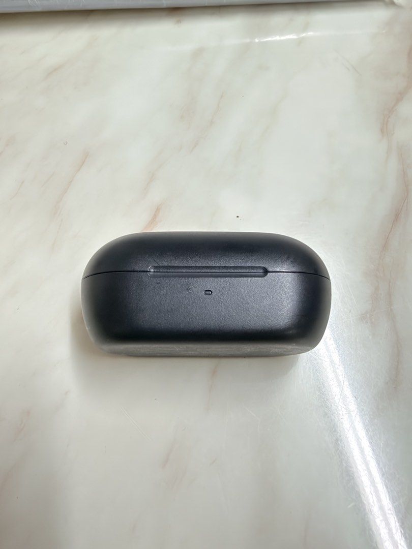 SONY WF-C710N無線耳機充電盒 （分類：耳機）位於 Hong Kong。 由 tommy125ok 提交（商品編號 1460869072，圖片 3）。簡介： SONY 無線耳機充電盒，型號 WF-C710N。黑色，(唔包括入邊耳機。）可以包埋盒。。