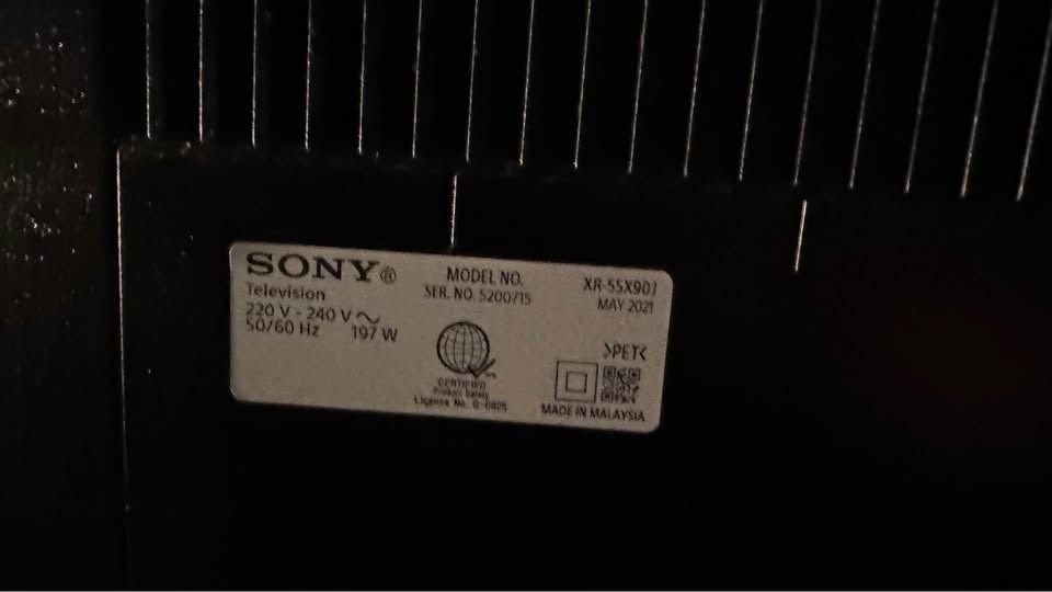 Sony X90J TV 55 inch (Category: TV Consoles) located in Valenzuela. Submitted by platypusbilibili (Listing ID 1460738027, Image 2). Description: Please read carefully! The unit is defective! As shown, horizontal lines are visible. No other issues aside from that, complete with original remote, and paper manual. TEST ALL YOU WANT! For pickup only! Offer your price! Location: Valenzuela City, Karuhatan.