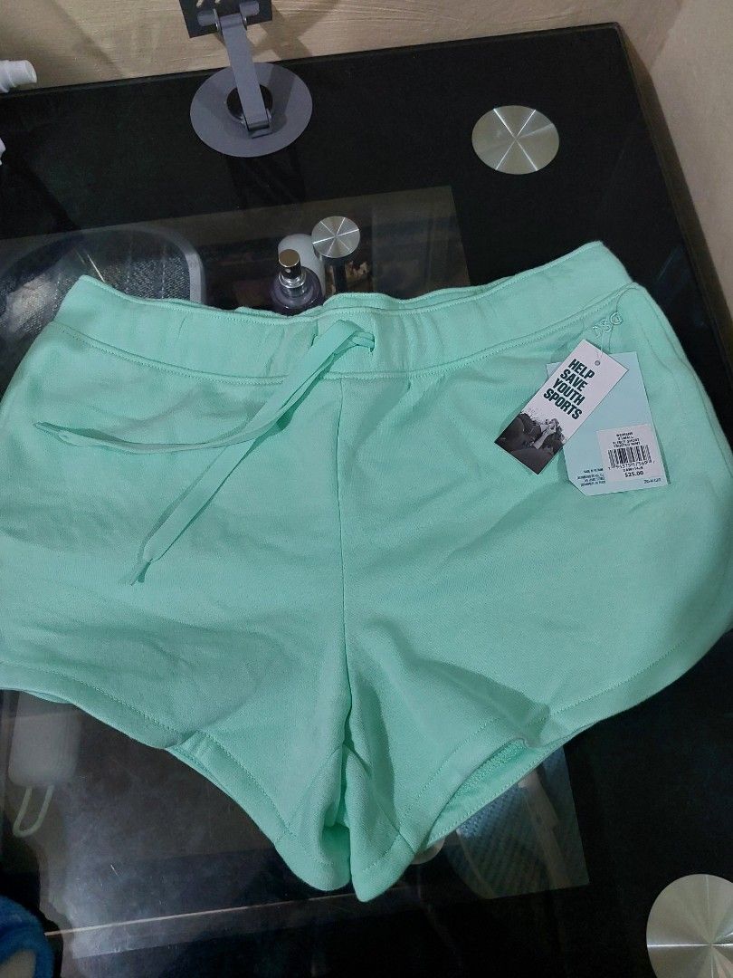 Sportswear (Category: Shorts) located in Manila. Submitted by kristinera72772 (Listing ID 1460885585, Image 1). Description: .