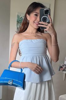 (Category: ) located in . Submitted by clearmywardrobeplssssss (Listing ID 1460761519, Image 1). Description: .