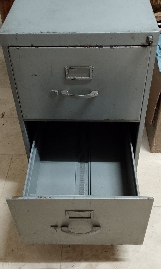 Steel Filling Cabinet (Category: Office Furniture & Fixtures) located in Paranaque City. Submitted by gracejimen21301 (Listing ID 1460767501, Image 1). Description: - may KALAWANG po - kayo na po bahala mag linis - rush sale - matibay pa po.