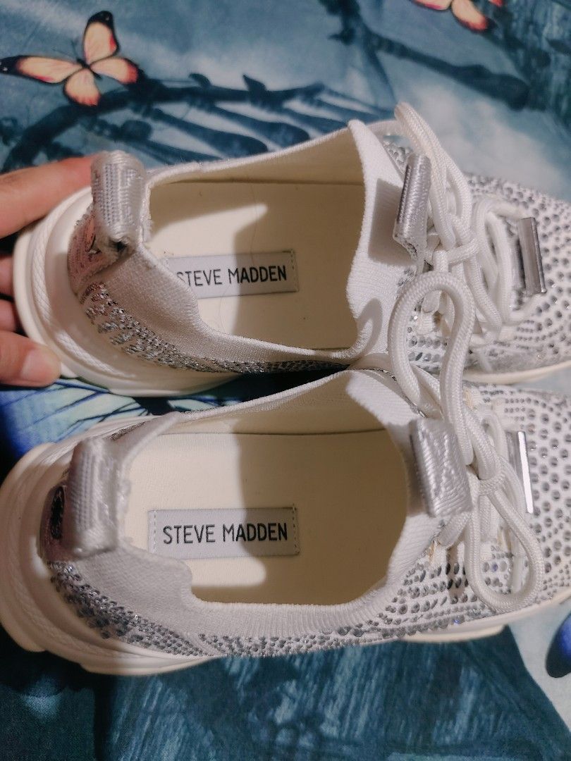 Steve Madden size 8.5 (Category: Sneakers) located in Zamboanga. Submitted by ckealia (Listing ID 1460721627, Image 2). Description: good used condition size 8.5 on tag some stones/ beads are missing but not noticable good as new. it can be DIY legit/authentic Reminders; When u click offer be sure u can pay..be a responsible buyer‼️.