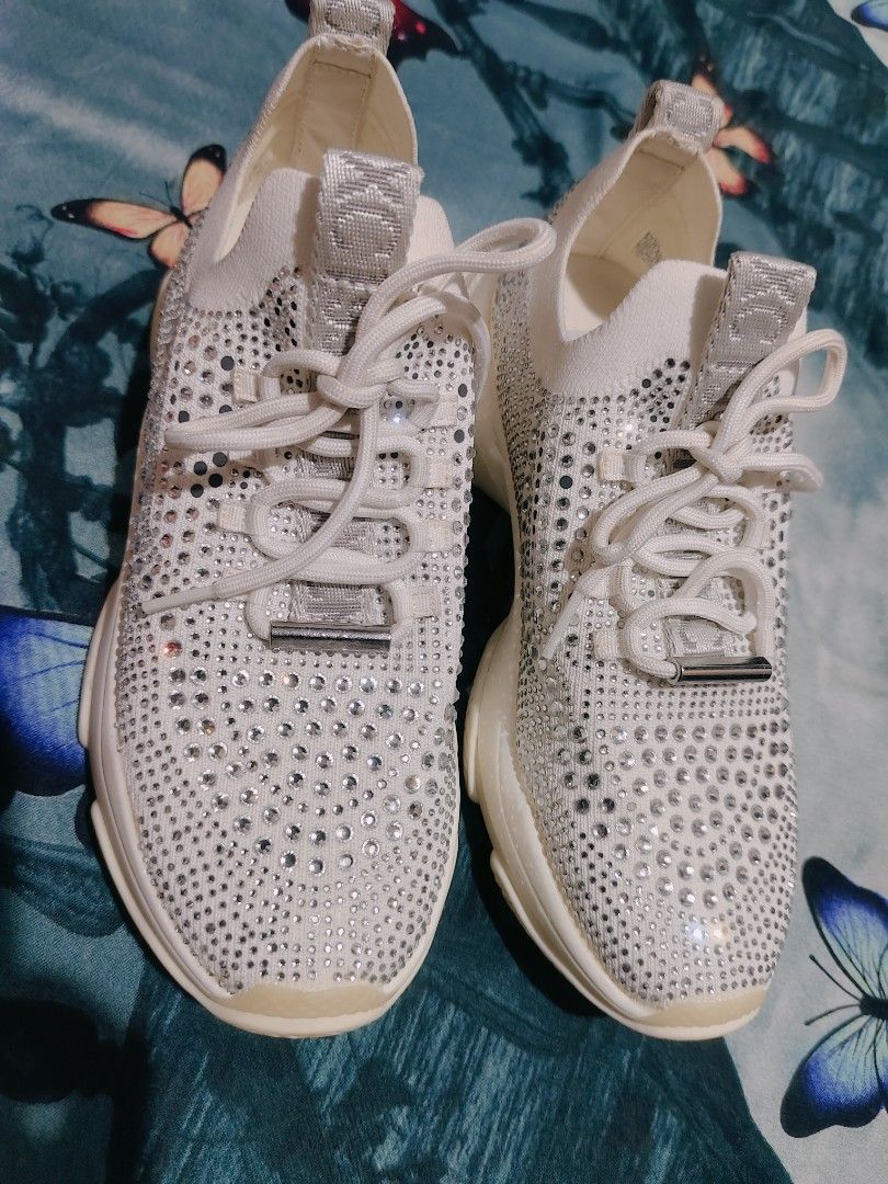 Steve Madden size 8.5 (Category: Sneakers) located in Zamboanga. Submitted by ckealia (Listing ID 1460721627, Image 3). Description: good used condition size 8.5 on tag some stones/ beads are missing but not noticable good as new. it can be DIY legit/authentic Reminders; When u click offer be sure u can pay..be a responsible buyer‼️.