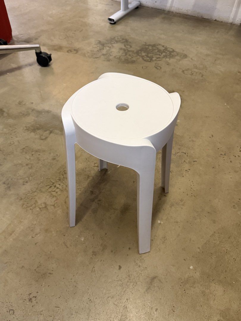 stools (Category: Chairs) located in Singapore. Submitted by jveyron (Listing ID 1460737833, Image 3). Description: white and grey and khaki stools 4 per piece .
