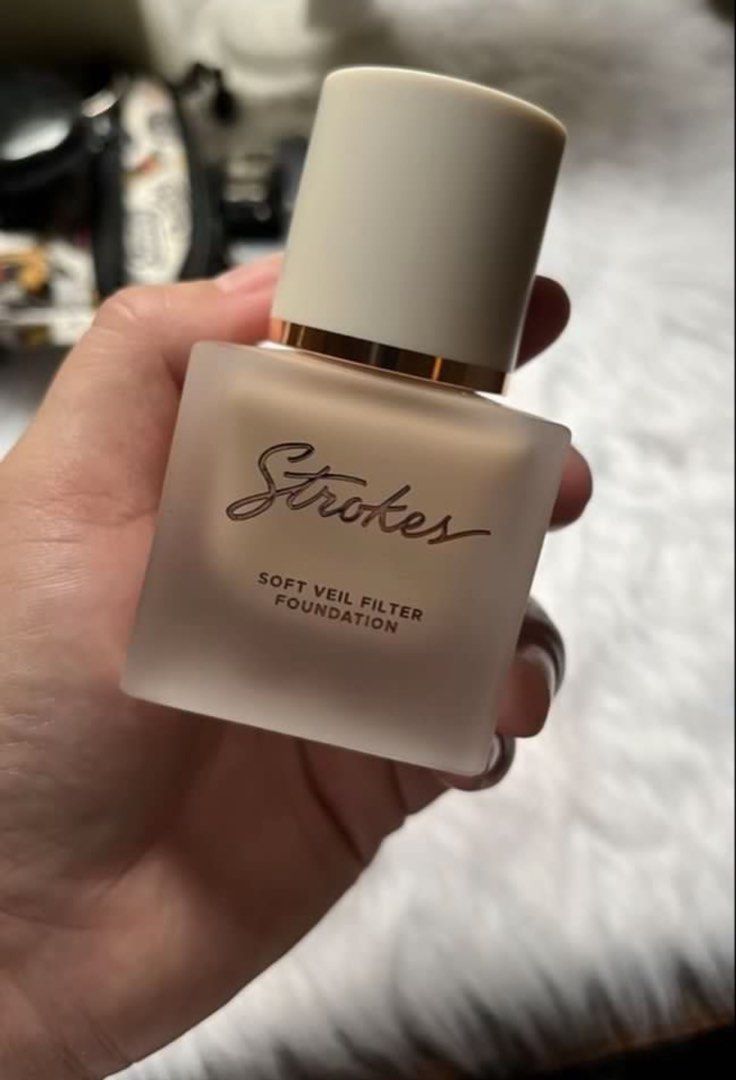Strokes Beauty Lab Soft Veil Filter Foundation Light 03 (Category: Makeup) located in Manila. Submitted by happy.flowersoil (Listing ID 1460797905, Image 2). Description: - Purchased at One Ayala store with official receipt worth 650 pesos and paper bag (Until 2029) - RFS (Used only 1 pump for swatching: GOOD AS NEW) - Shade: Light 03 (Light Neutral) - Finish: Soft Matte - Formula: Oil-free liquid foundation - Size: 35ml bottle - Benefit: Achieve