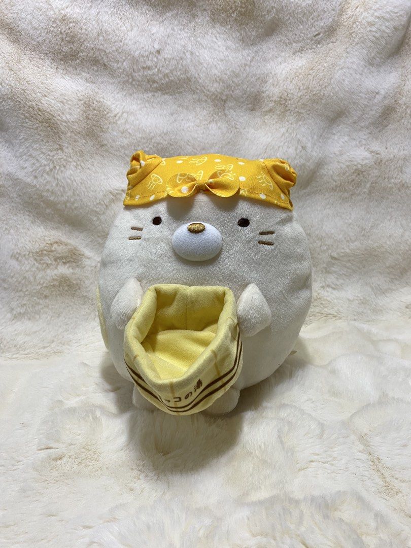 Sumikko Gurashi “Neko” Onsen Bath Plush (Category: Plushies & Soft Toys) located in Kalibo. Submitted by ollie_stuffshop (Listing ID 1460897734, Image 1). Description: 20cm x 16cm Before you send your inquiries: ❗️Last Price is already posted ❗️Manage your expectations, WYSIWYG ❗️May need washing ❗️Dropoff is every Wednesday & Sunday - Adorable Sumikko Gurashi plush - Dressed in a cute onsen (hot spring) outfit - Comes with a tiny bath bucket acc