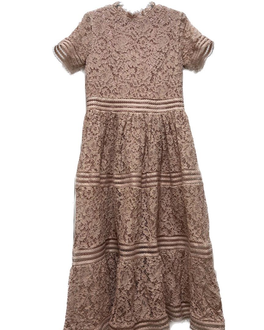 Sunday Dress (Light Pink) (Category: Evening dresses & gowns) located in Valenzuela. Submitted by shop.kai (Listing ID 1460908640, Image 1). Description: LIGHT PINK SUNDAY DRESS ❗️WTS LFB ❗️Pre-loved ❗️Brand: Sunday Dress PH ❗️Negotiable 👗Size -Suitable for size Medium to Large 🚚Courier - Shipping fee: shouldered-by buyer 📍Location -Valenzuela For more details and information feel free to message. Thank you.