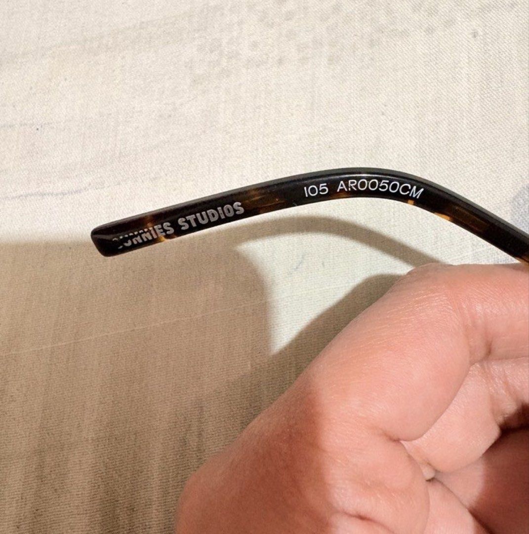 Sunnies Studios - Dev Matte Rye (Category: Sunglasses & Eyewear) located in Bacolod City. Submitted by starrystarry.night08 (Listing ID 1460873892, Image 2). Description: hello! selling these glasses, only used several times and have just been sitting unused since. graded with anti rad! 🩵 dm me if interested !!.