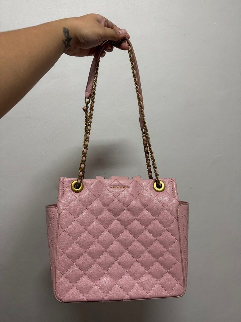 [Take All] Preloved Topgrade Bags (Category: Luxury Bags & Wallets) located in Pasig City. Submitted by ms.eniarol (Listing ID 1460858101, Image 2). Description: Topgrade Bags Take all 3 bags for ₱1,000.00 Details: • Well used • All items are topgrade quality only • No issues, linisin niyo nalang 🙂 📍Pickup Location: Lifehomes Pasig 💸Mode of Payment: Cash/GCash/GoTyme/BPI/BDO 🛵Shipping: LBC or Same day delivery (any courier).