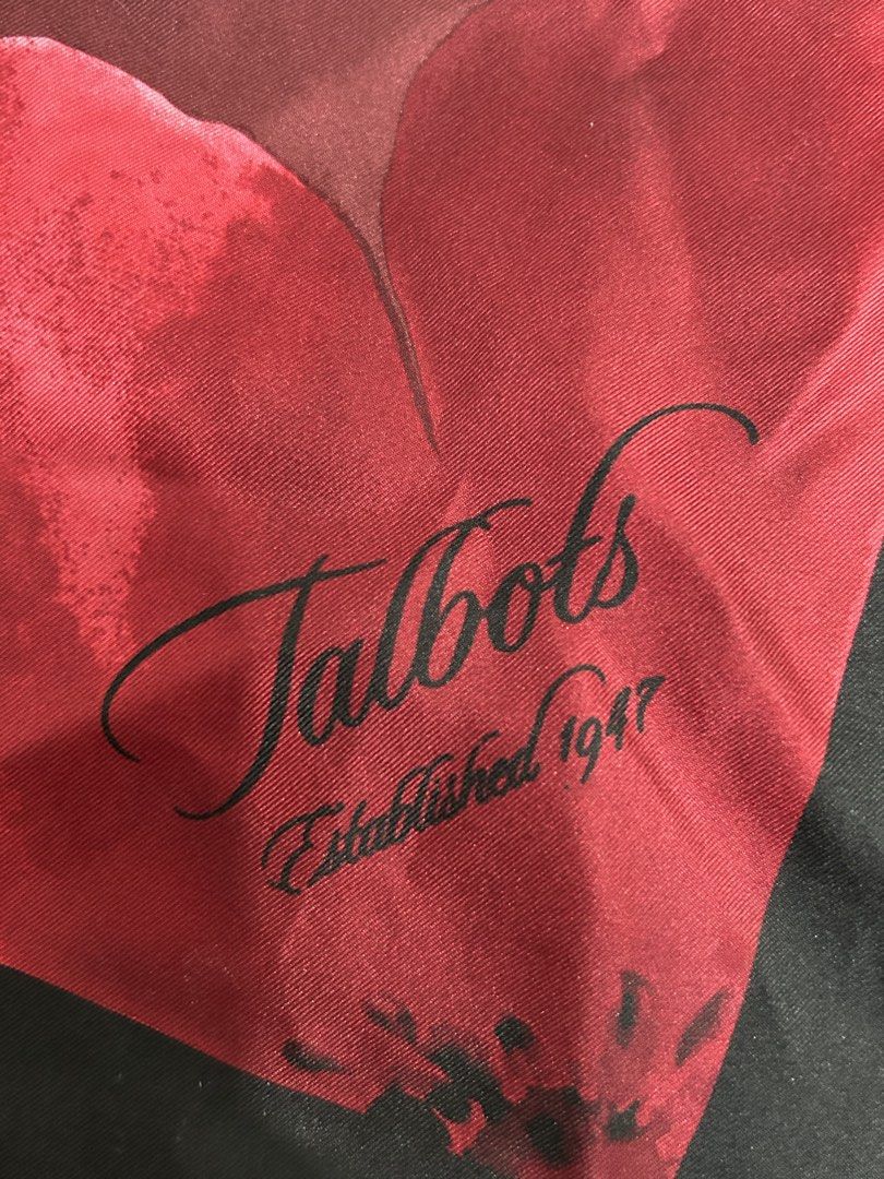 Talbots Designer Neck Scarf Rolled Edge (Category: Scarves) located in Quezon City. Submitted by jjsurplus_23 (Listing ID 1460741712, Image 1). Description: 31"x31".