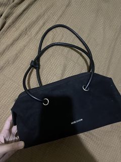 (Kategori: ) berada di . Dikirim oleh _arawears (ID iklan 1460842114, Gambar 1). Deskripsi: .