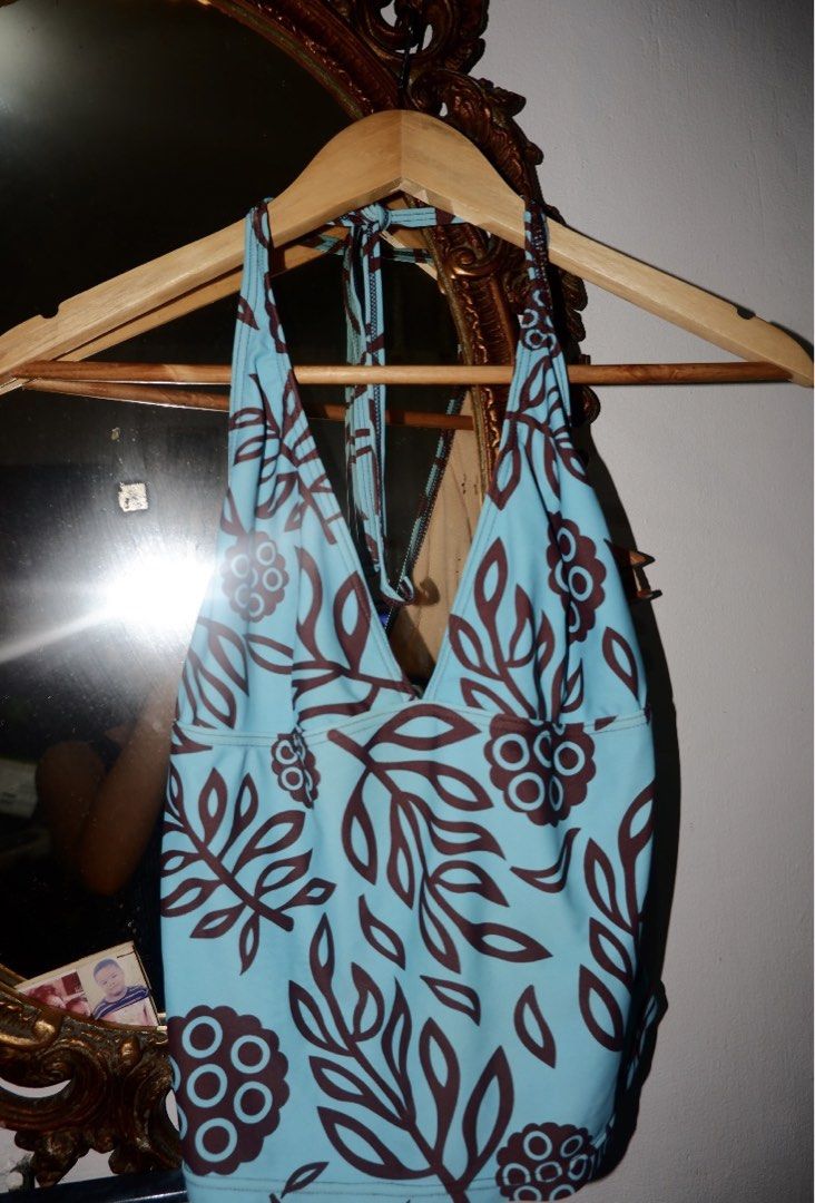 teal blue tankini (Category: Bikinis & Swimsuits) located in Muntinlupa City. Submitted by pink.poppies (Listing ID 1460857853, Image 1). Description: - can be worn as a topp - so cutee - kinda stretchy.