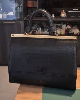 （分類：）位於 。 由 VKwok198 提交（商品編號 1460772721，圖片 1）。簡介： 。