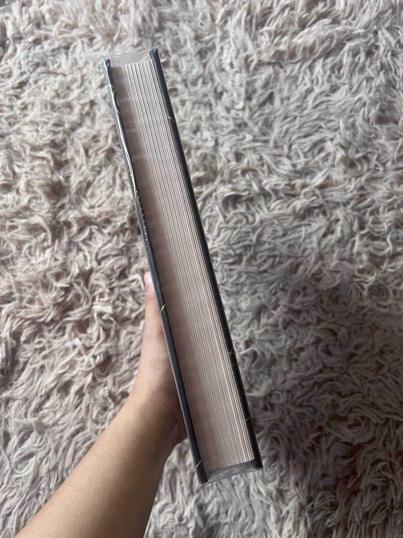 The Atlas Six - Olivie Blake (Category: Storybooks) located in Caloocan City. Submitted by kimm.chi (Listing ID 1460745545, Image 2). Description: The Atlas Six by Olivie Blake Hardbound copy.