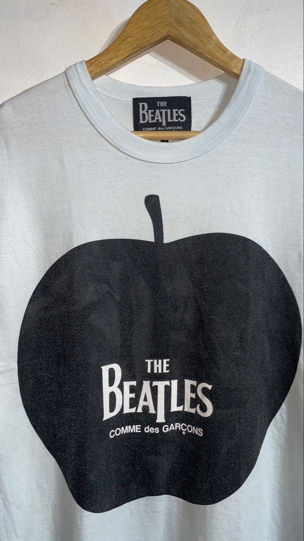 THE BEATLES X CDG (Category: Tshirts & Polo Shirts ) located in Manila. Submitted by wiseshark_dac702 (Listing ID 1460779813, Image 3). Description: 🔥 CDG X THE BEATLES 🔥 📏 Dimensions: 25 - Length, 20 - Width 📐 Size: M 🎨 Color rate: 9.5/10 ⚙️ Condition: 9.5/10.