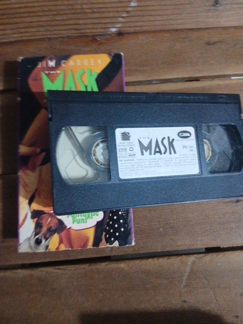 The Mask VHS Tape (Category: Others) located in Manila. Submitted by fastriver-bbe9 (Listing ID 1460803154, Image 2). Description: - Classic movie on VHS: The Mask - Box has some wear and tear on the corners - Tape is untested - Great for collectors or fans of the movie.