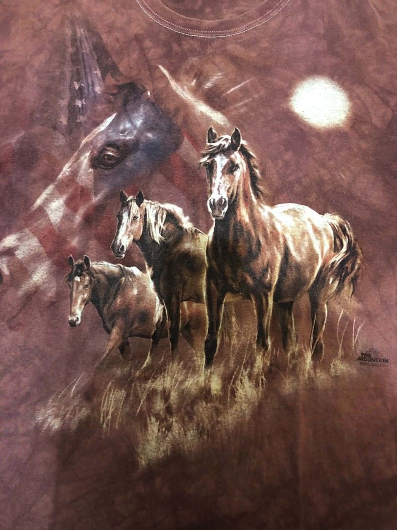The Mountain Running Horse (Category: Tshirts & Polo Shirts ) located in Daraga. Submitted by arkhoholic (Listing ID 1460918853, Image 2). Description: excellent condition large 21.5x28.5.